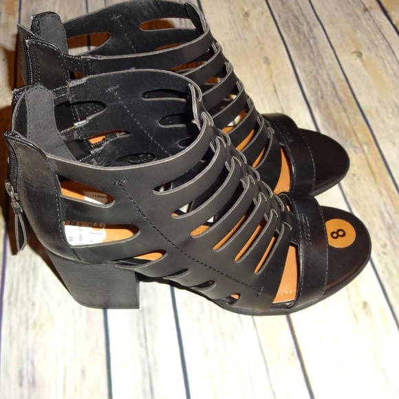 INDIGIO Rd Women's Strappy Sandal Dress Heels Shoes Size 8 Black NWOT - Picture 2 of 5